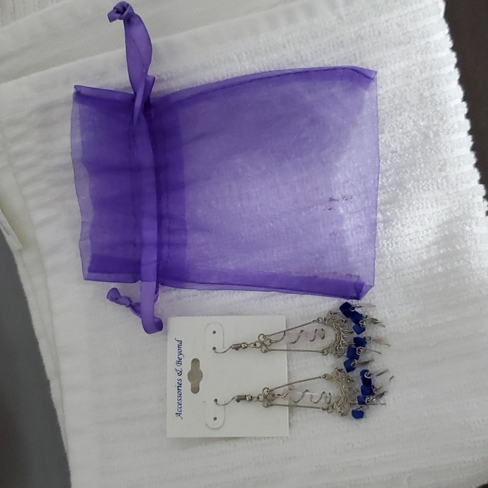 Earrings - Picture 2 of 2